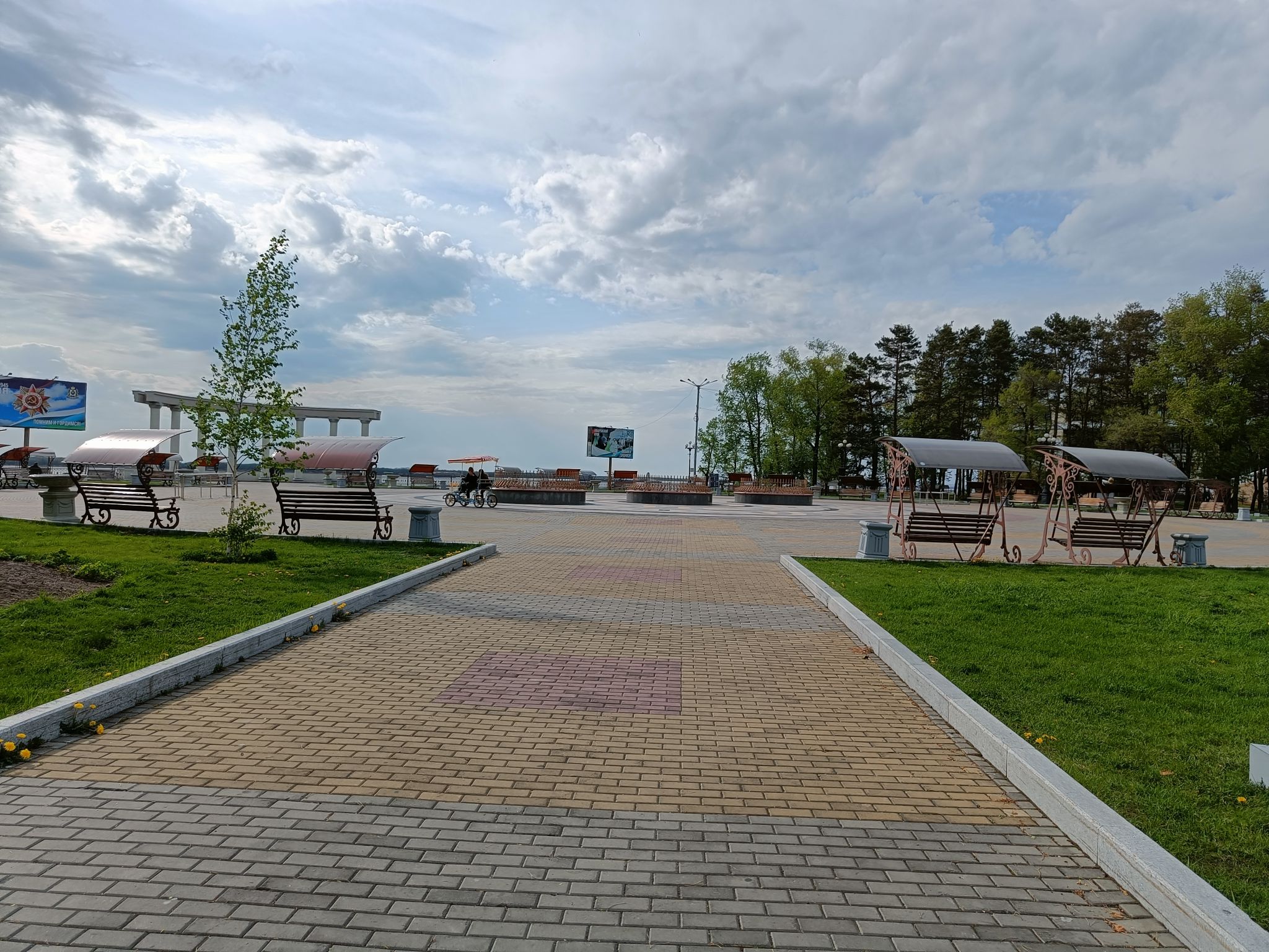 Гигантский "холодильник" для истребителей Су-57 построили в Хабаровском ...